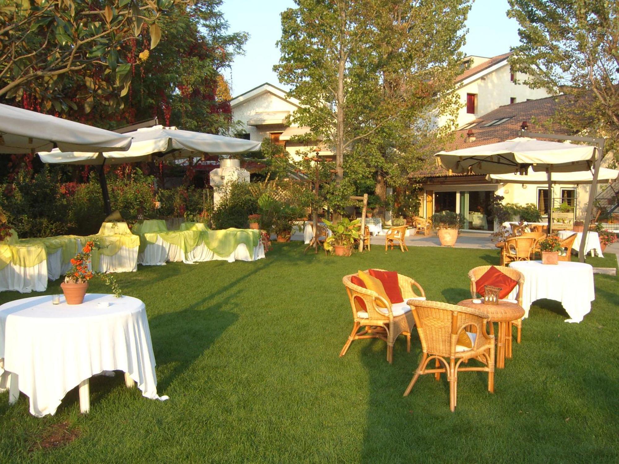 Ca' Delle Rose Hotel Castelfranco Veneto Exterior foto